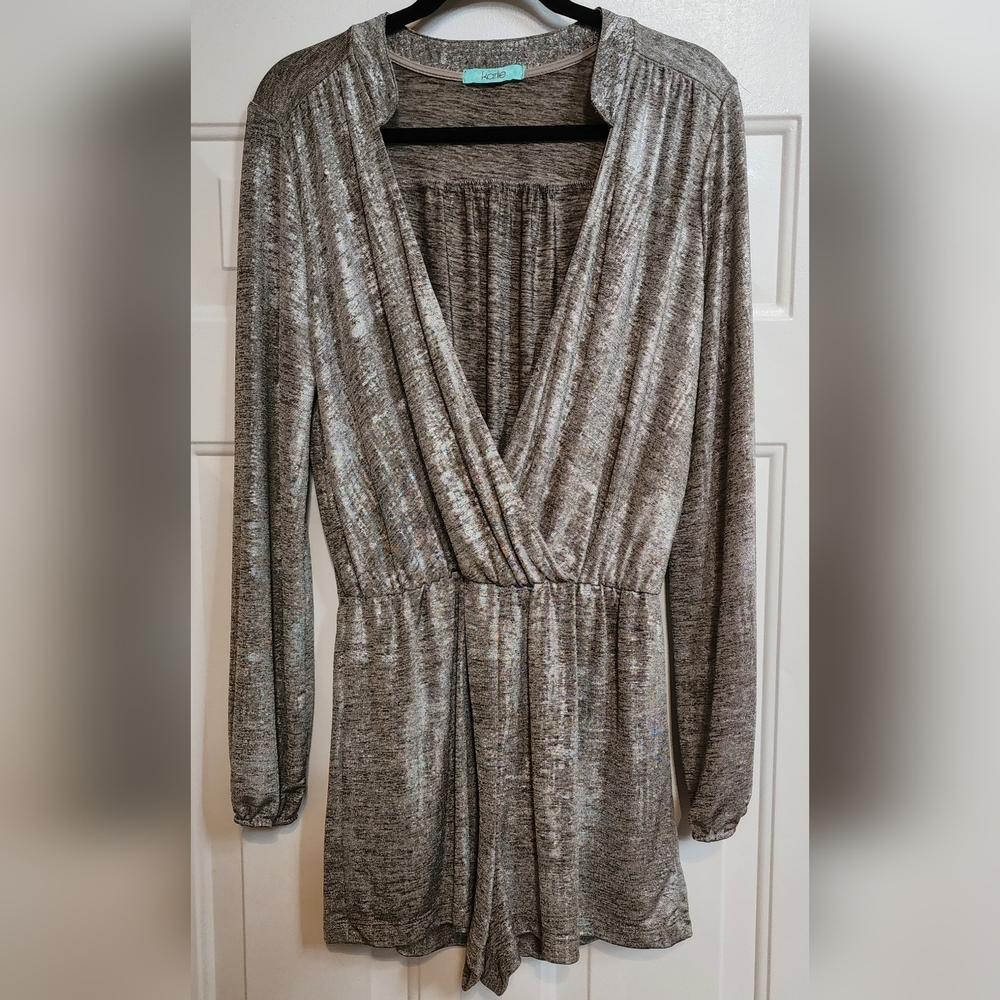 Karlie Women's Silver Plunge Wrap V-Neck Long Sleeve Romper. Size: LARGE